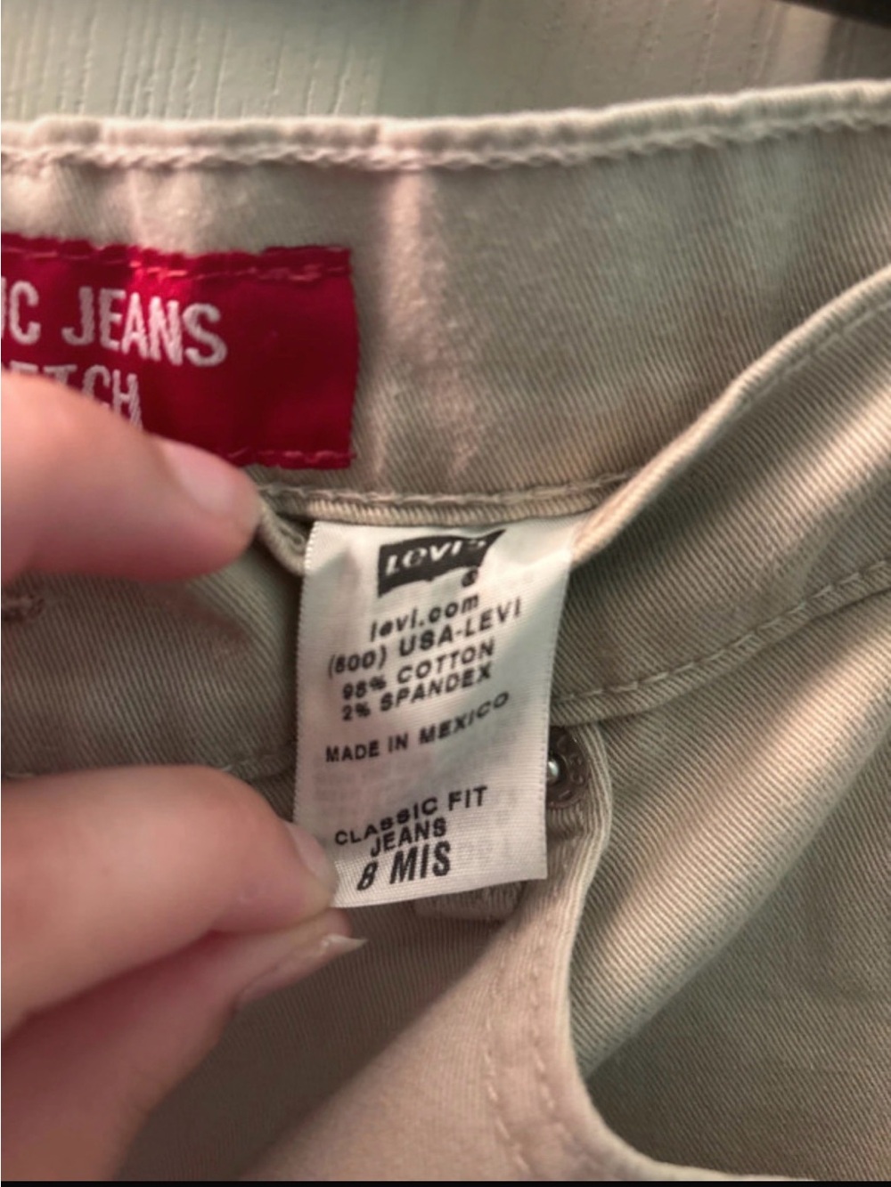 Levi's Women's Beige/Tan High-Rise Casual Shorts - Picture 3 of 7